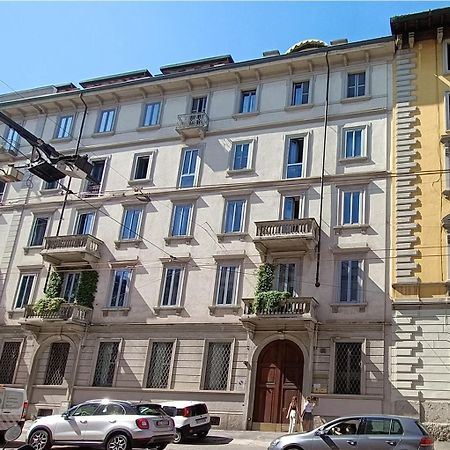Sahi - Residenza Corso Italia Tre Camere, Due Bagni E Un Salone Mediolan Zewnętrze zdjęcie