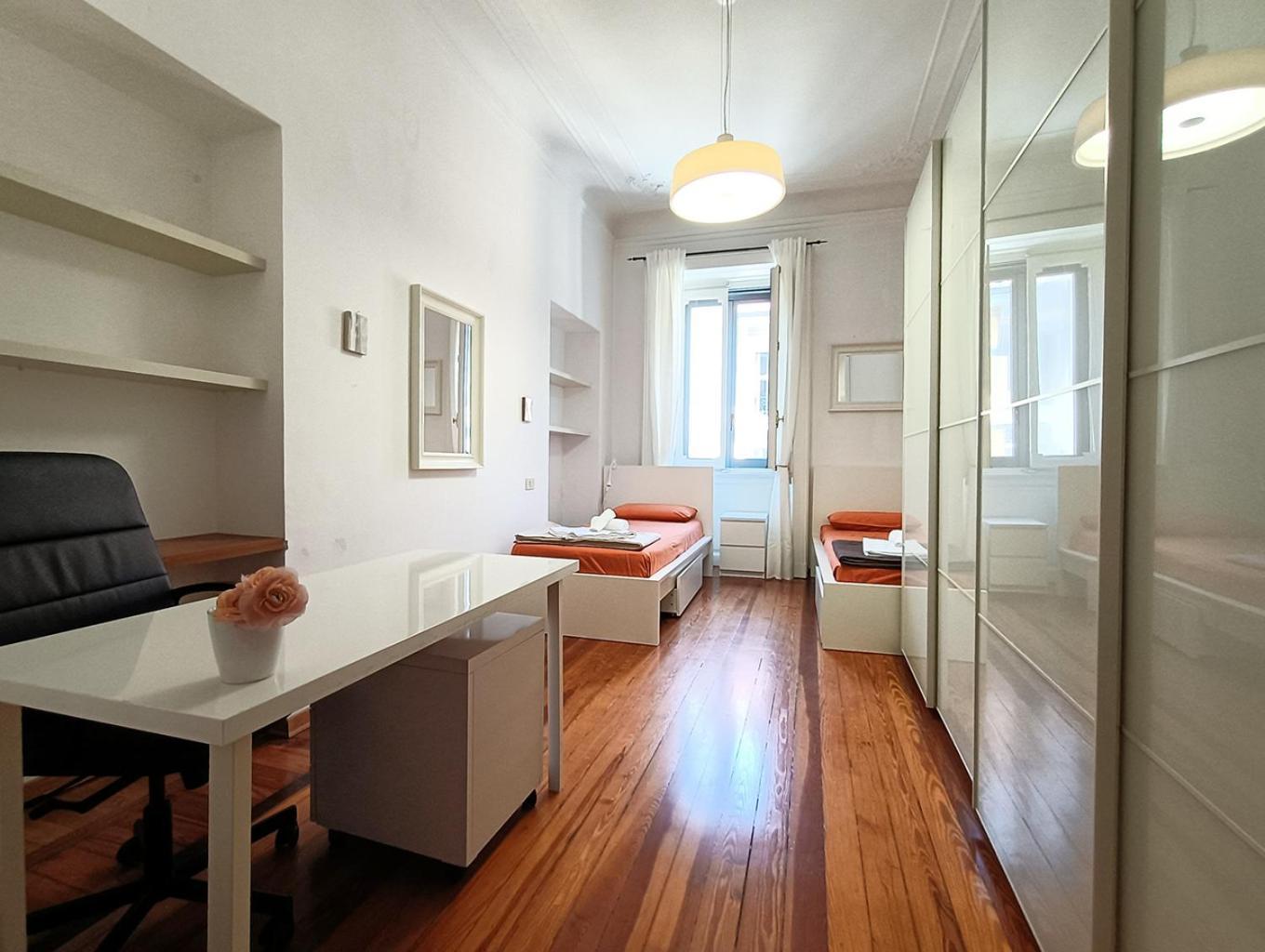 Sahi - Residenza Corso Italia Tre Camere, Due Bagni E Un Salone Mediolan Zewnętrze zdjęcie