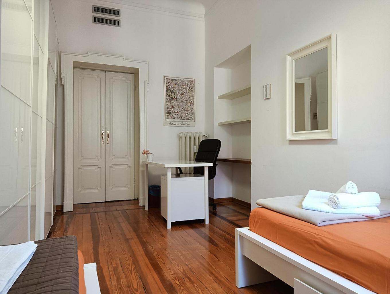 Sahi - Residenza Corso Italia Tre Camere, Due Bagni E Un Salone Mediolan Zewnętrze zdjęcie